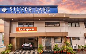 Fabhotel Silver Lake